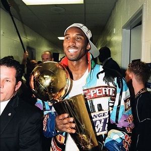 Meet your Posher, Javis